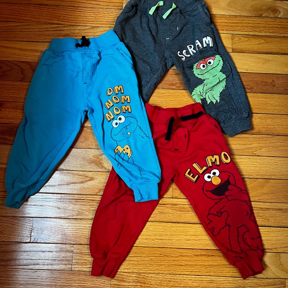 Set of 3 Sesame Street Kids sweat pants - Red, Blue, Gray